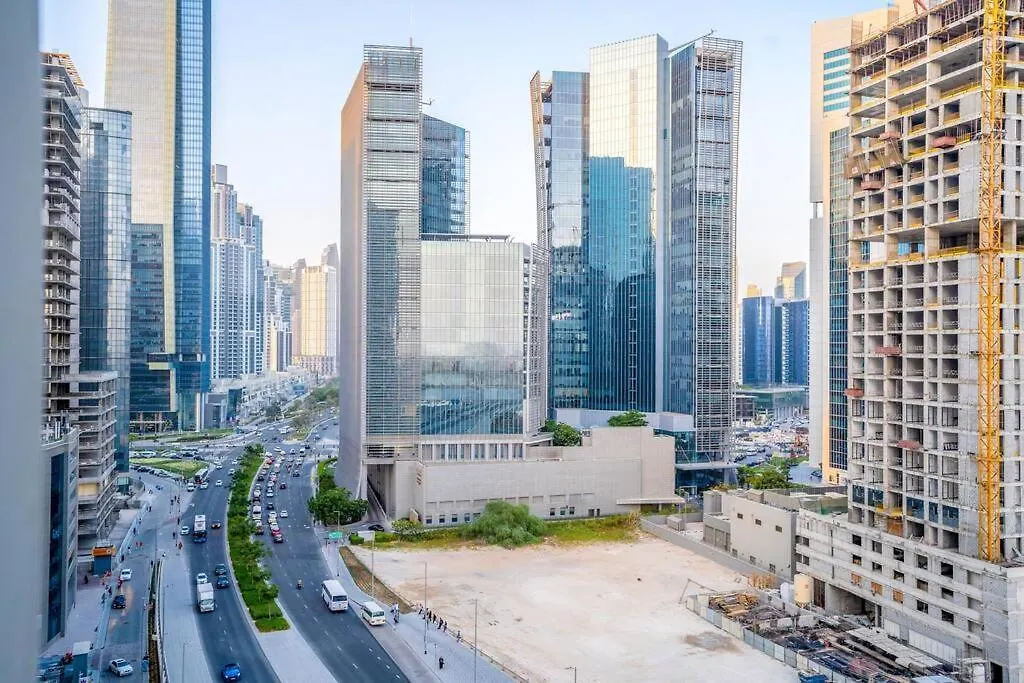 1Br In Business Bay With Beautiful Canal View! Dubai